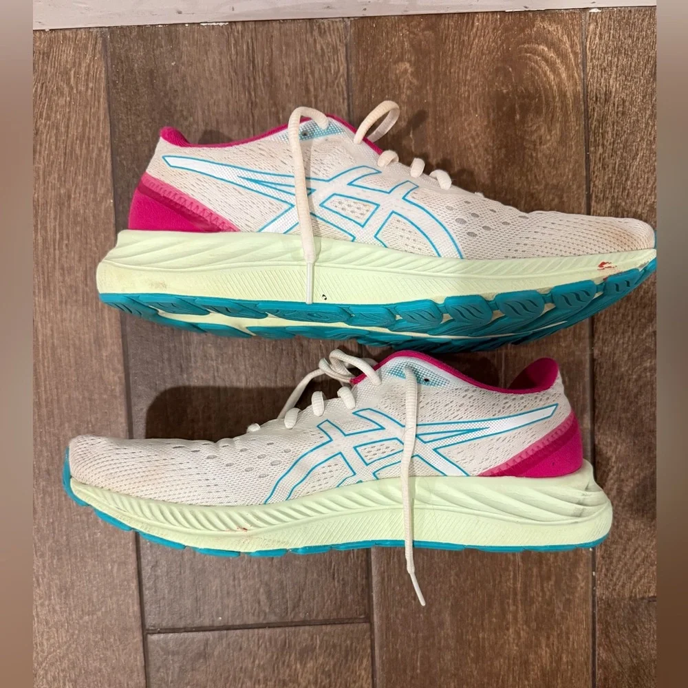 Asics women’s‎ GEL-EXCITE 8 Sea Glass Running Shoes Size 12